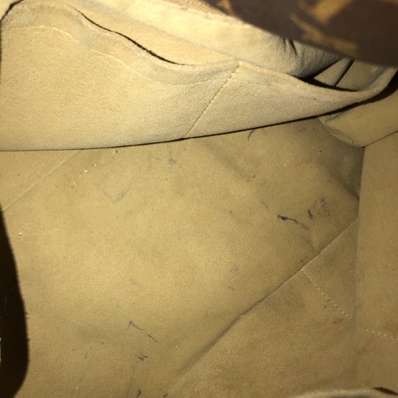 LOUIS VUITTON BAG - Picture 2 of 9